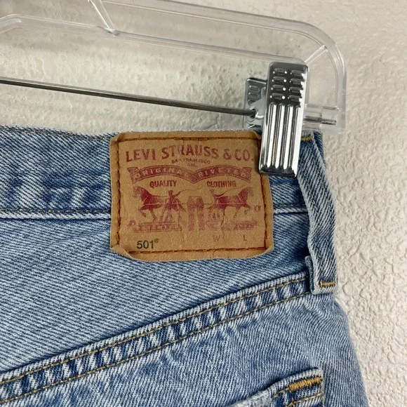 Levis 501 Original High Rise Distressed Denim Shorts Light Wash Blue W26 56327 - Picture 3 of 8